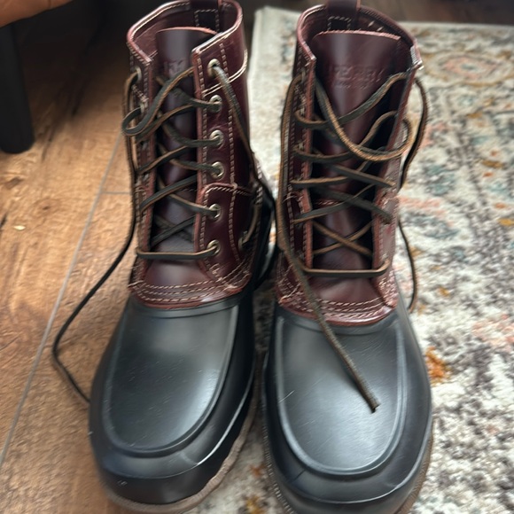 Sperry men boots - Picture 1 of 4